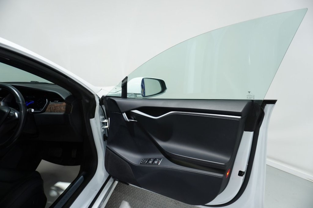 Used Tesla Model S 2020 for sale - 76820464: Photo 32