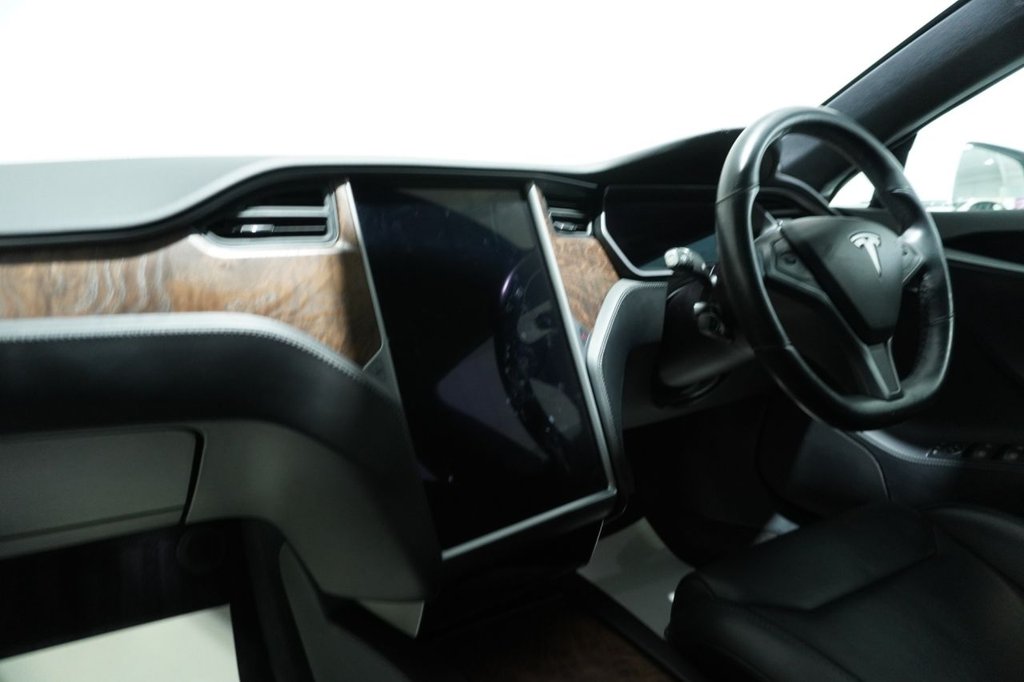 Used Tesla Model S 2020 for sale - 76820464: Photo 40