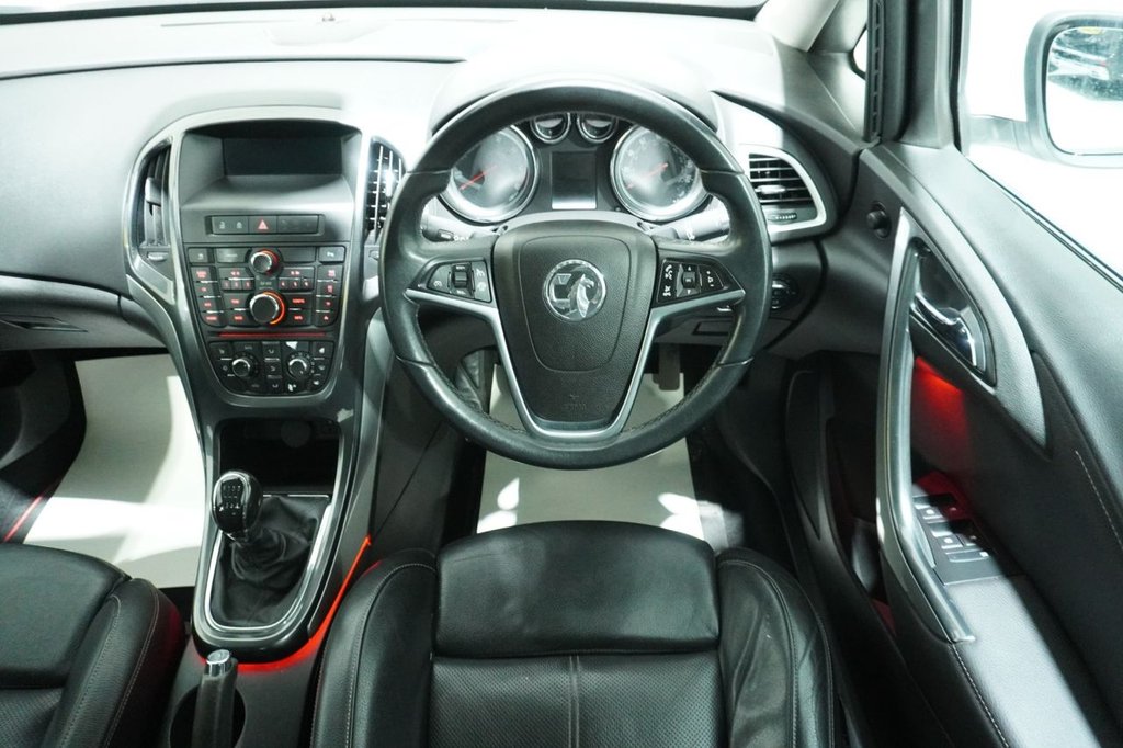 Used Vauxhall Astra 2014 for sale - 76820557: Photo 32