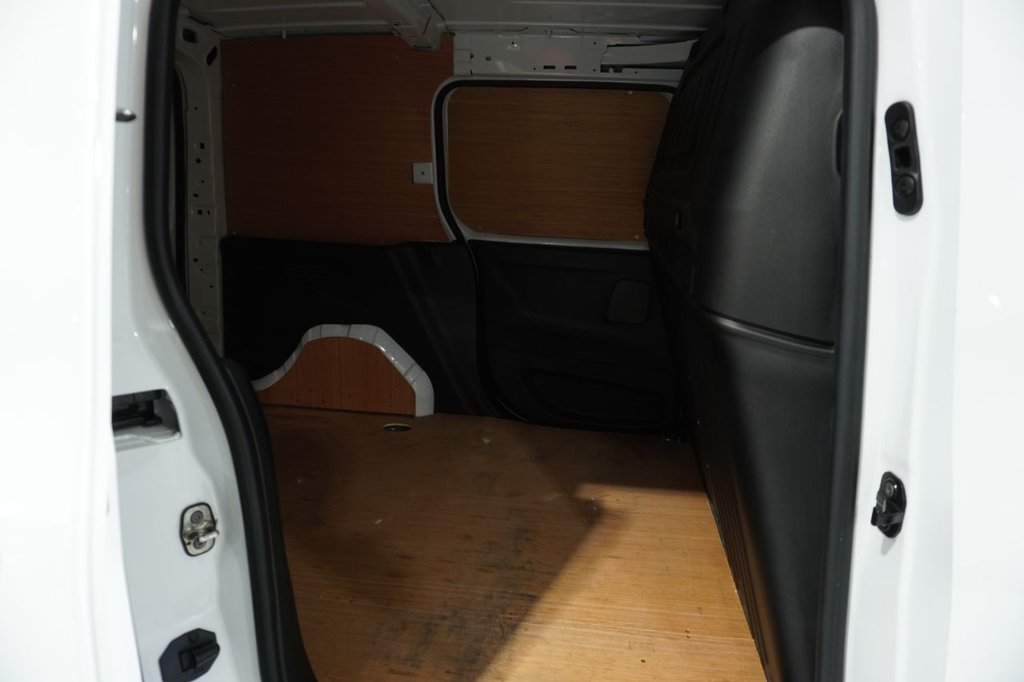 Used Toyota ProAce 2021 for sale - 76820623: Photo 17
