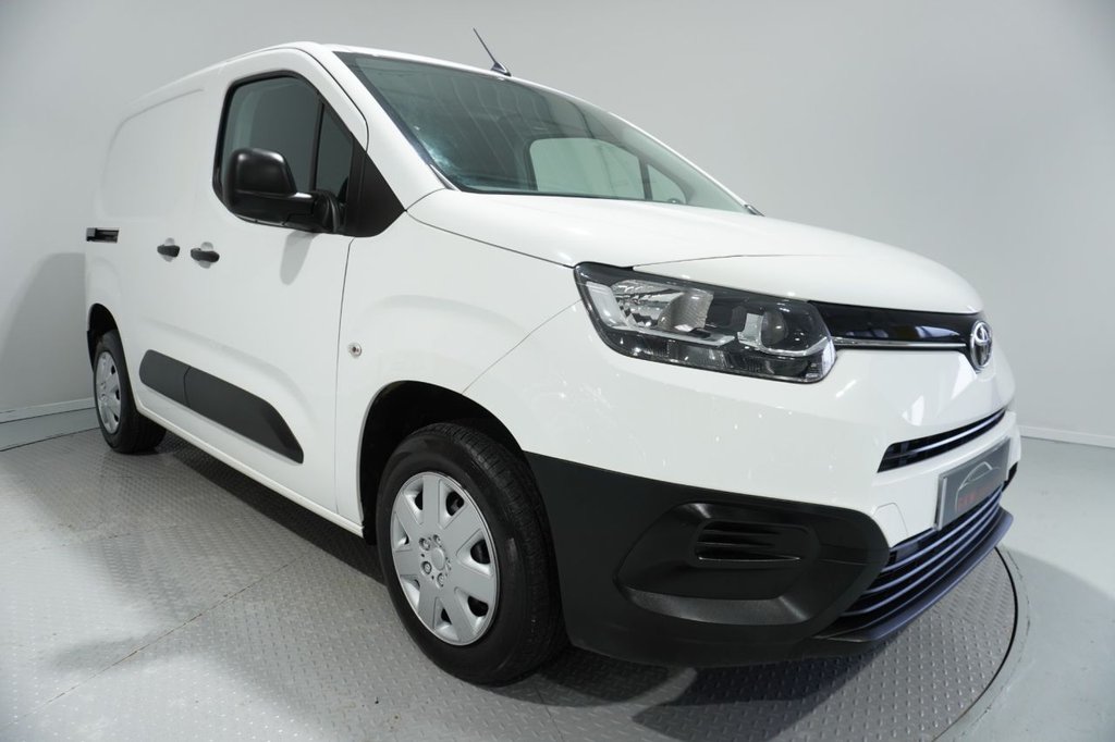 Used Toyota ProAce 2021 for sale - 76820623: Photo 2