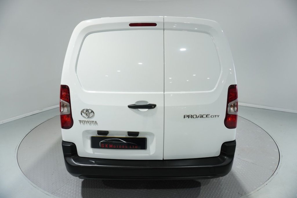 Used Toyota ProAce 2021 for sale - 76820623: Photo 21