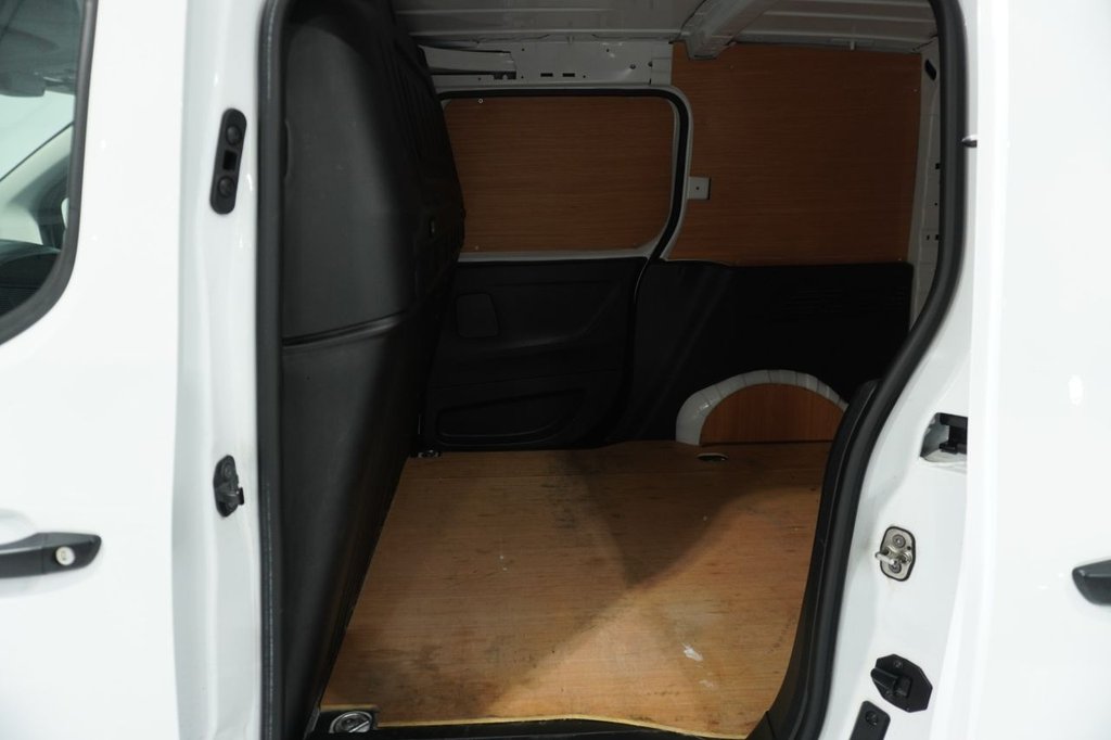 Used Toyota ProAce 2021 for sale - 76820623: Photo 41