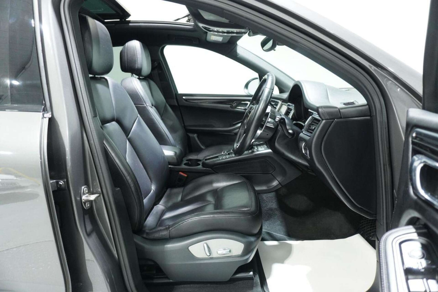 Used Porsche Macan 2015 for sale - 77061678: Photo 12