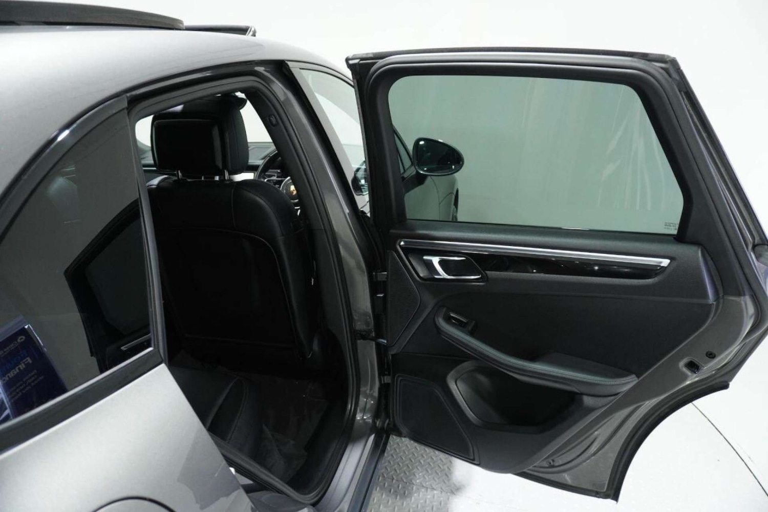 Used Porsche Macan 2015 for sale - 77061678: Photo 35