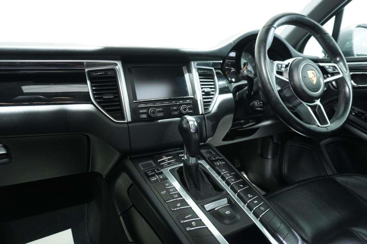 Used Porsche Macan 2015 for sale - 77061678: Photo 41