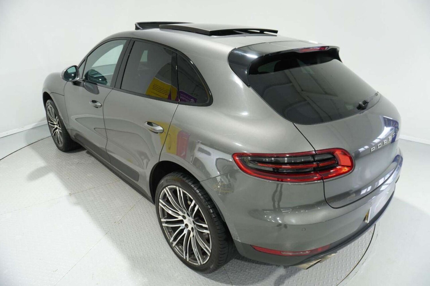 Used Porsche Macan 2015 for sale - 77061678: Photo 44