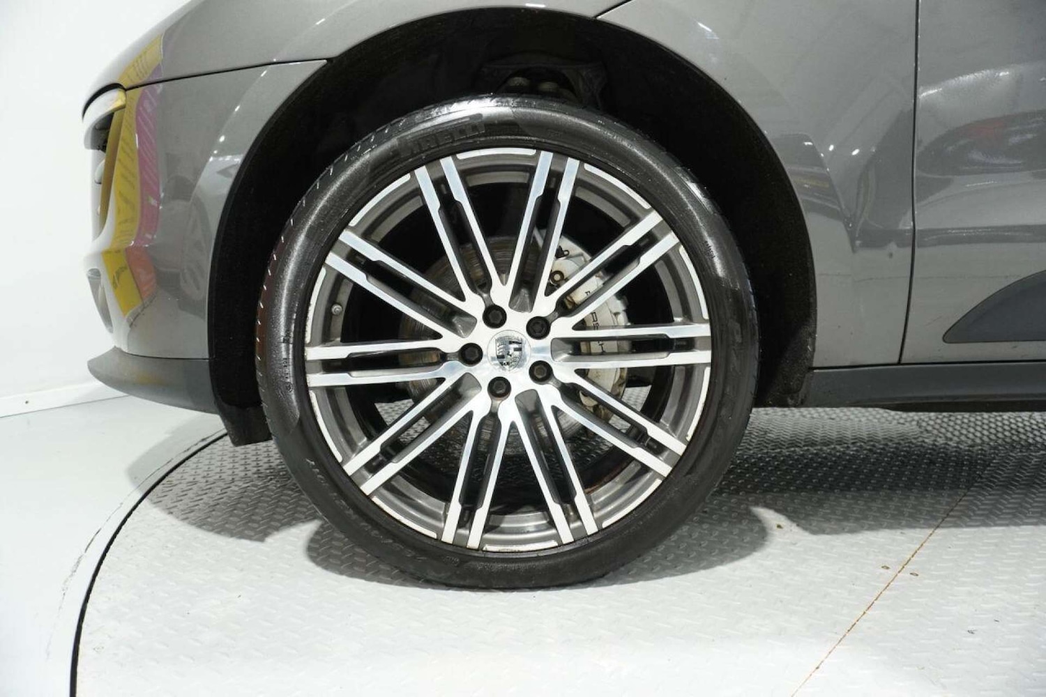 Used Porsche Macan 2015 for sale - 77061678: Photo 48