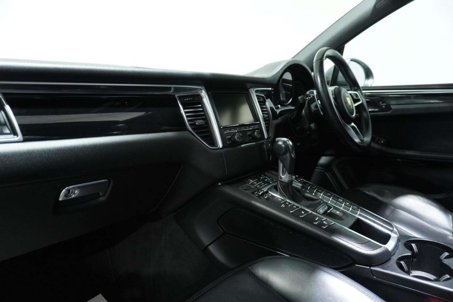 Used Porsche Macan 2015 for sale - 77061678: Photo 51