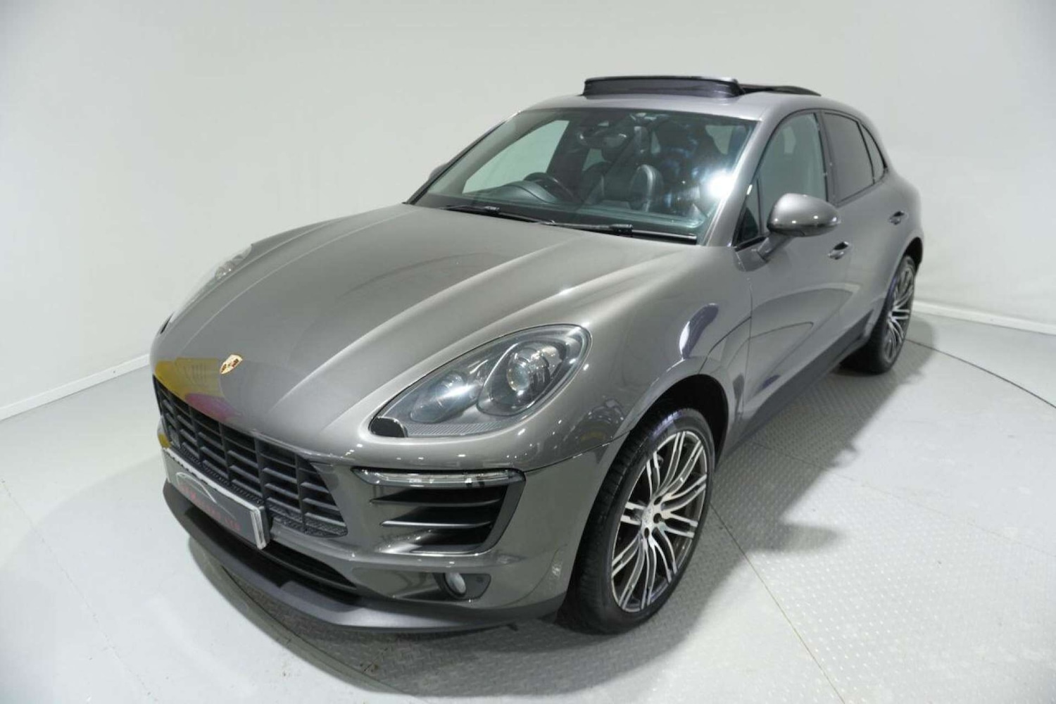 Used Porsche Macan 2015 for sale - 77061678: Photo 59