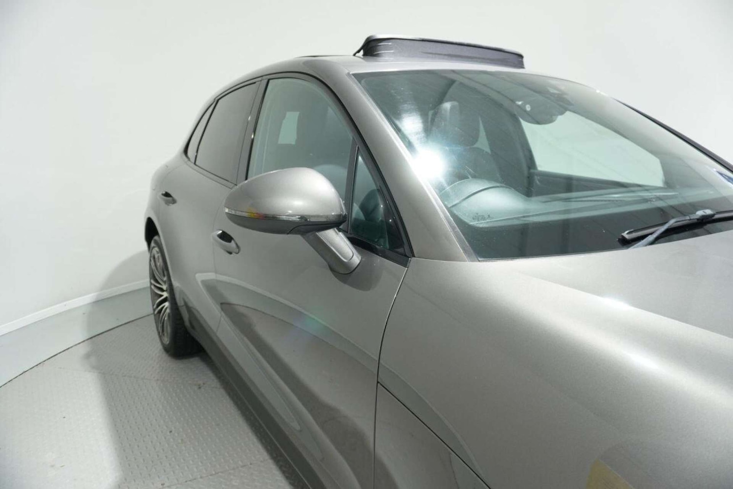 Used Porsche Macan 2015 for sale - 77061678: Photo 67