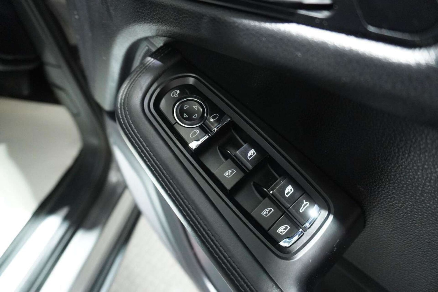 Used Porsche Macan 2015 for sale - 77061678: Photo 70