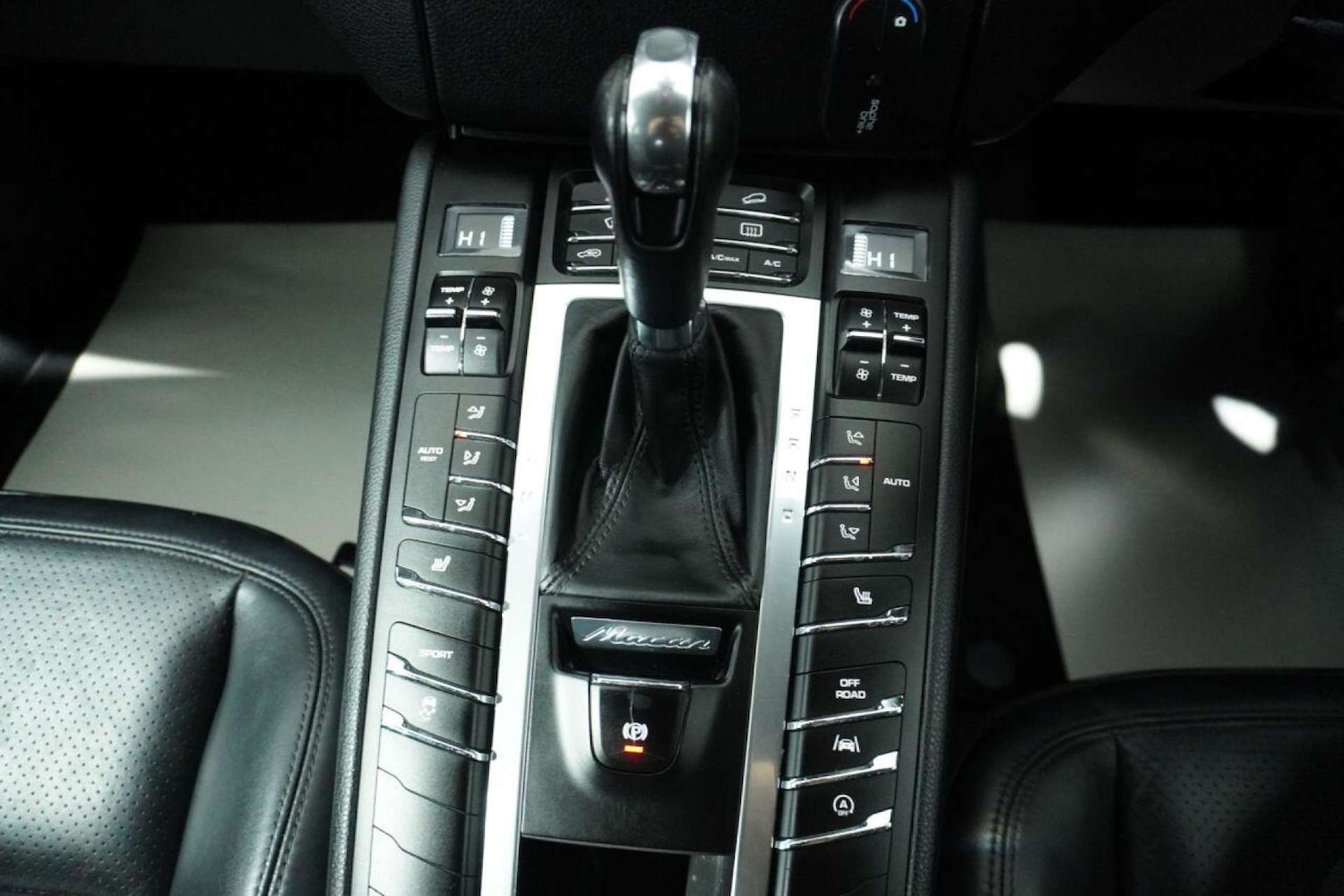 Used Porsche Macan 2015 for sale - 77061678: Photo 83