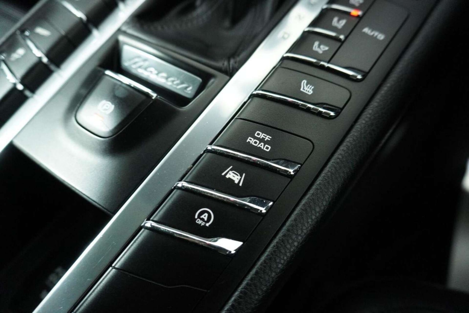 Used Porsche Macan 2015 for sale - 77061678: Photo 84