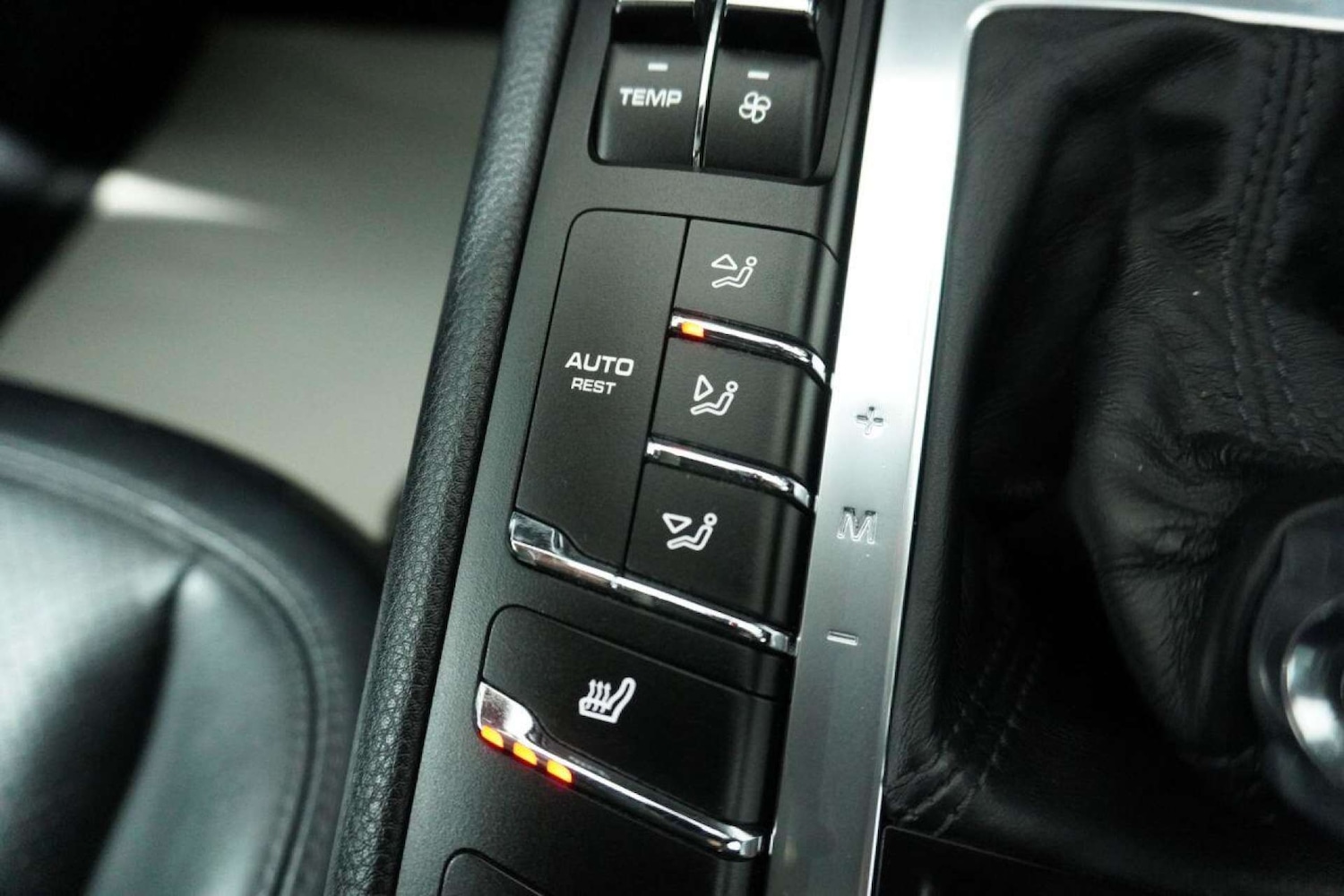 Used Porsche Macan 2015 for sale - 77061678: Photo 91