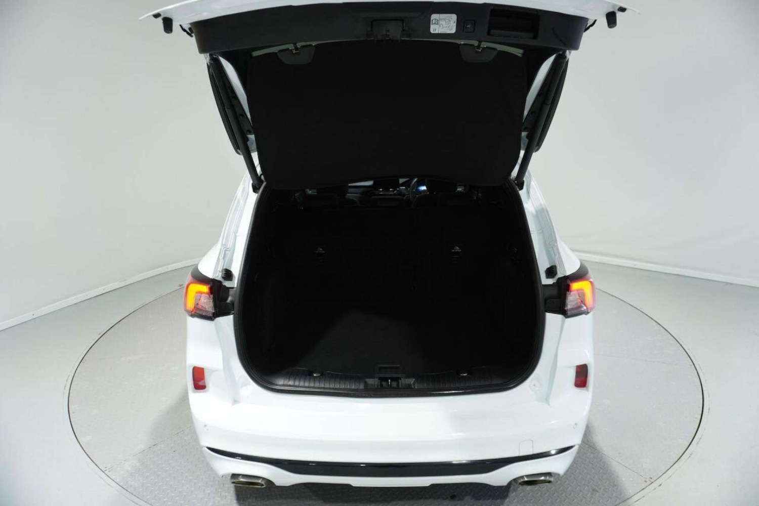 Used Ford Kuga 2021 for sale - 77061667: Photo 24