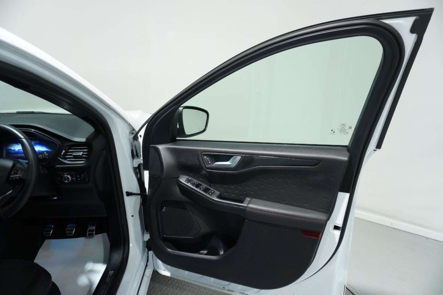 Used Ford Kuga 2021 for sale - 77061667: Photo 31