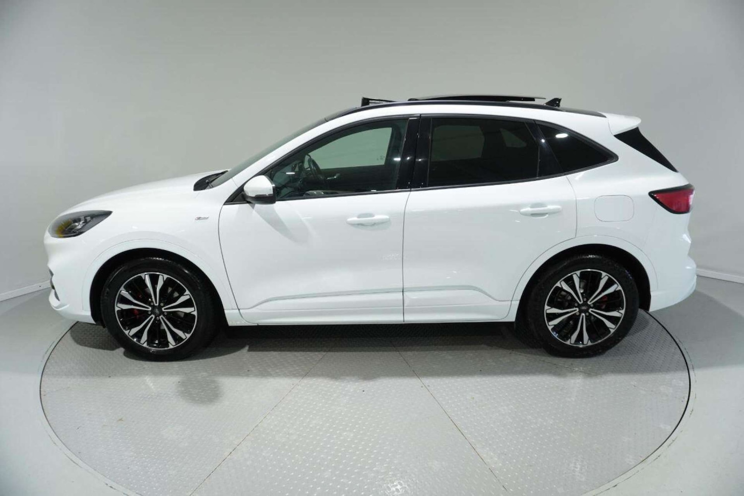 Used Ford Kuga 2021 for sale - 77061667: Photo 44