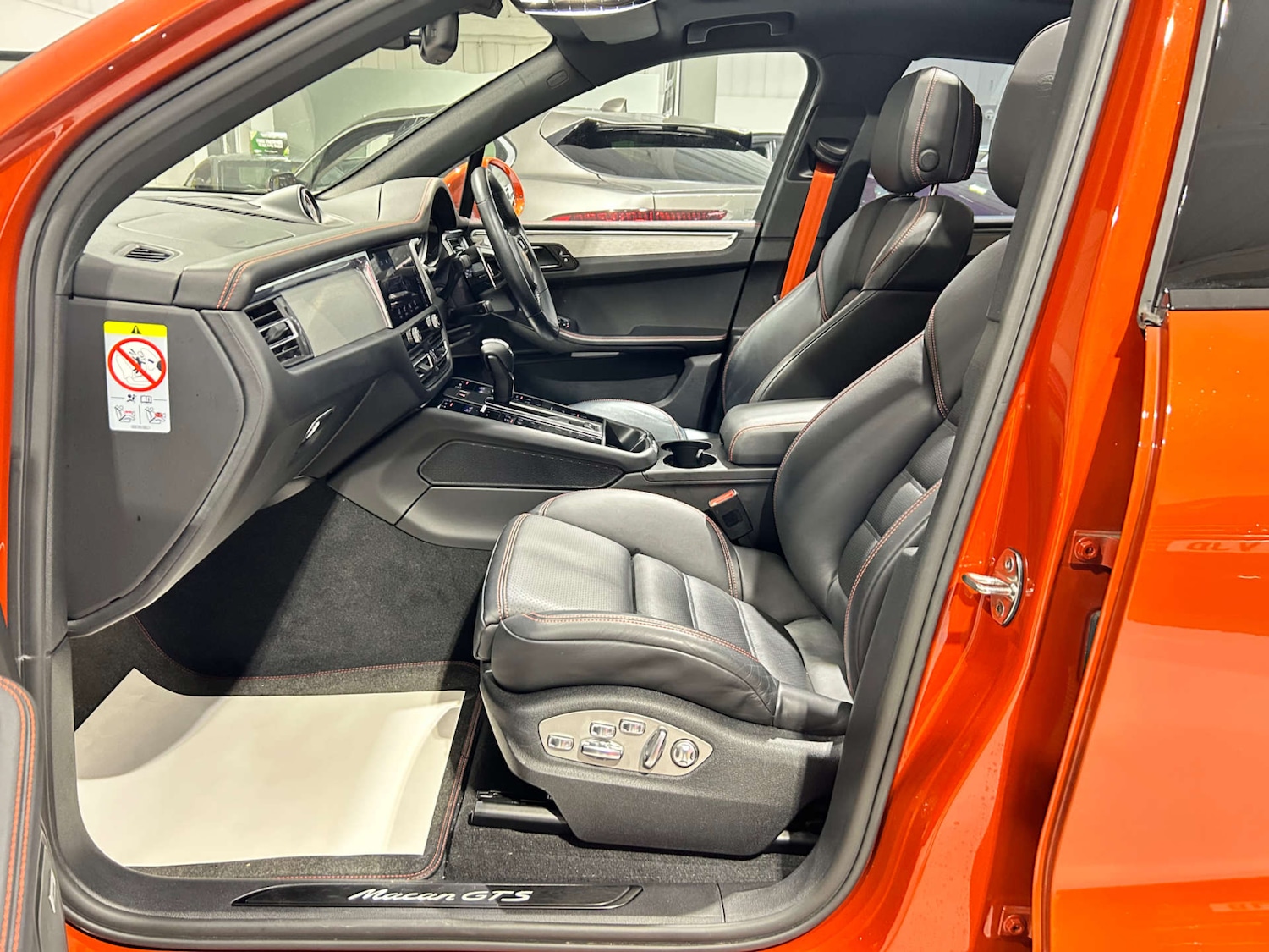 Used Porsche Macan 2022 for sale - 77409757: Photo 18