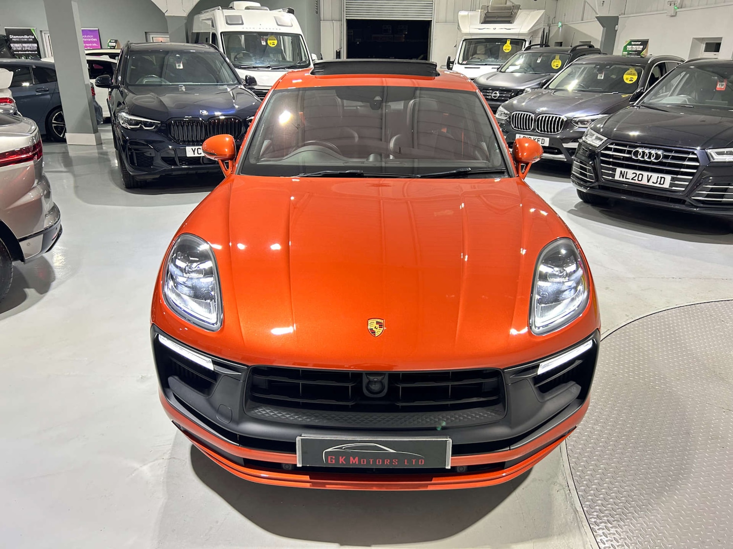 Used Porsche Macan 2022 for sale - 77409757: Photo 2