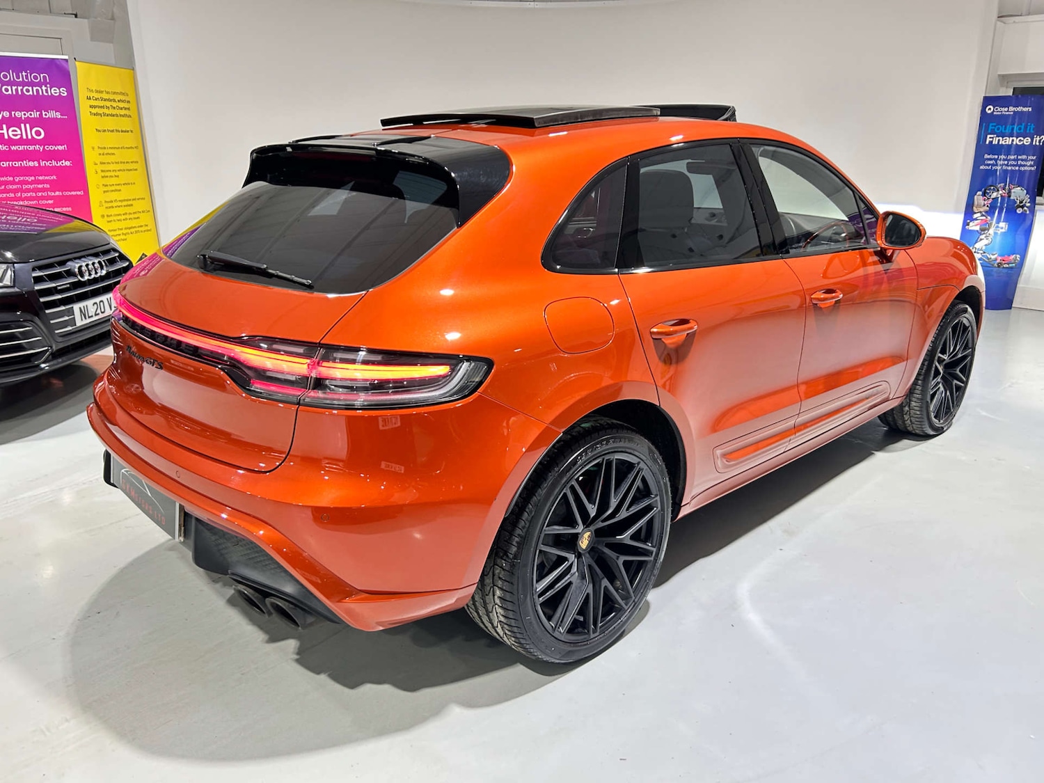 Used Porsche Macan 2022 for sale - 77409757: Photo 4