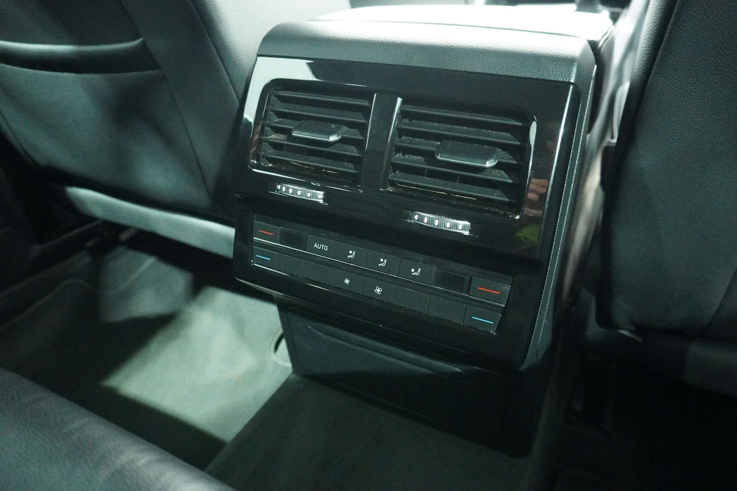 Used Volkswagen Touareg 2018 for sale - 77105782: Photo 39