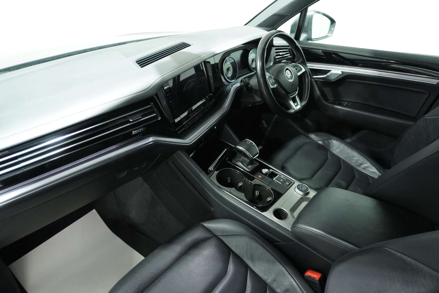 Used Volkswagen Touareg 2018 for sale - 77105782: Photo 45