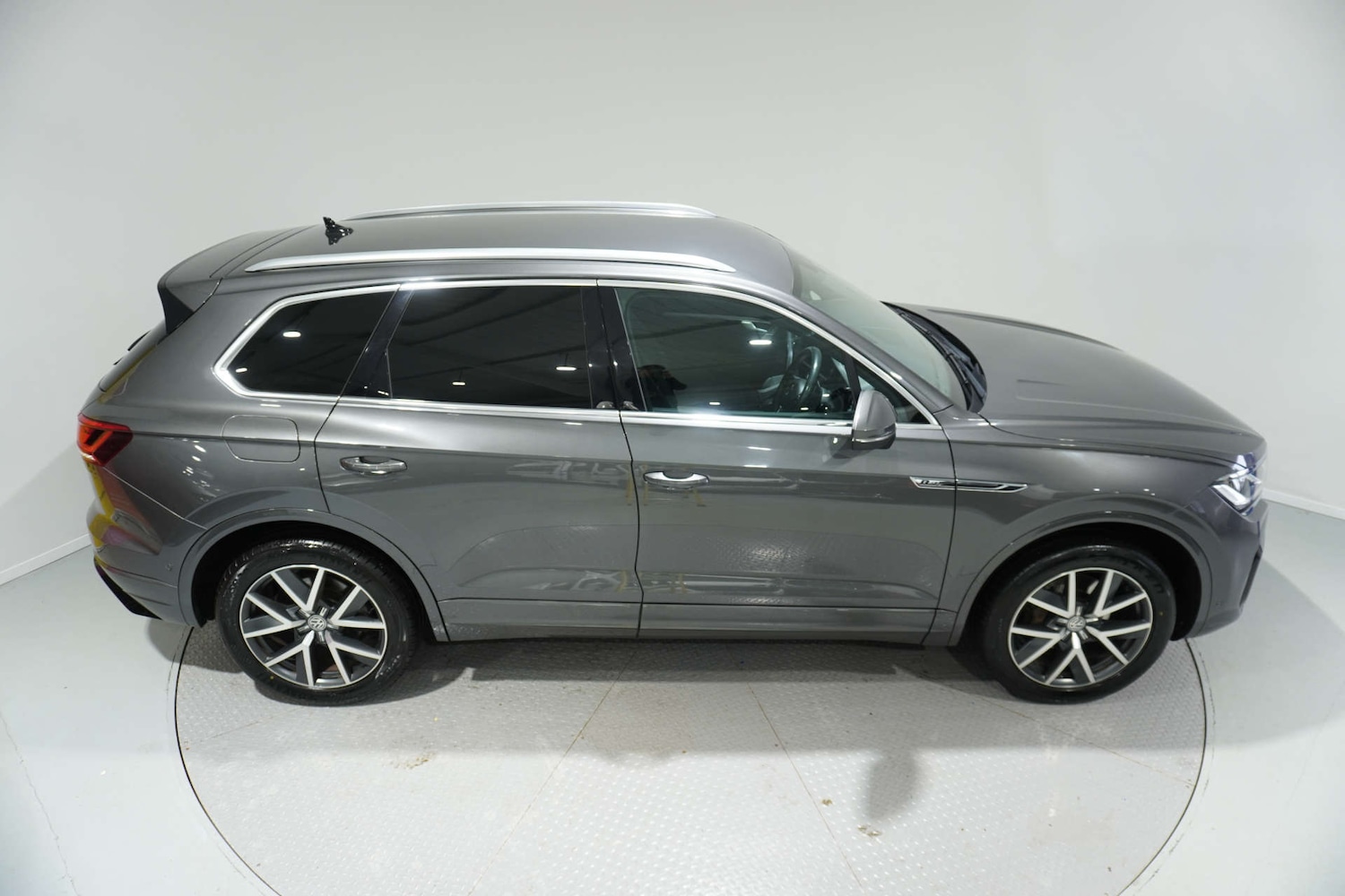 Used Volkswagen Touareg 2018 for sale - 77105782: Photo 5