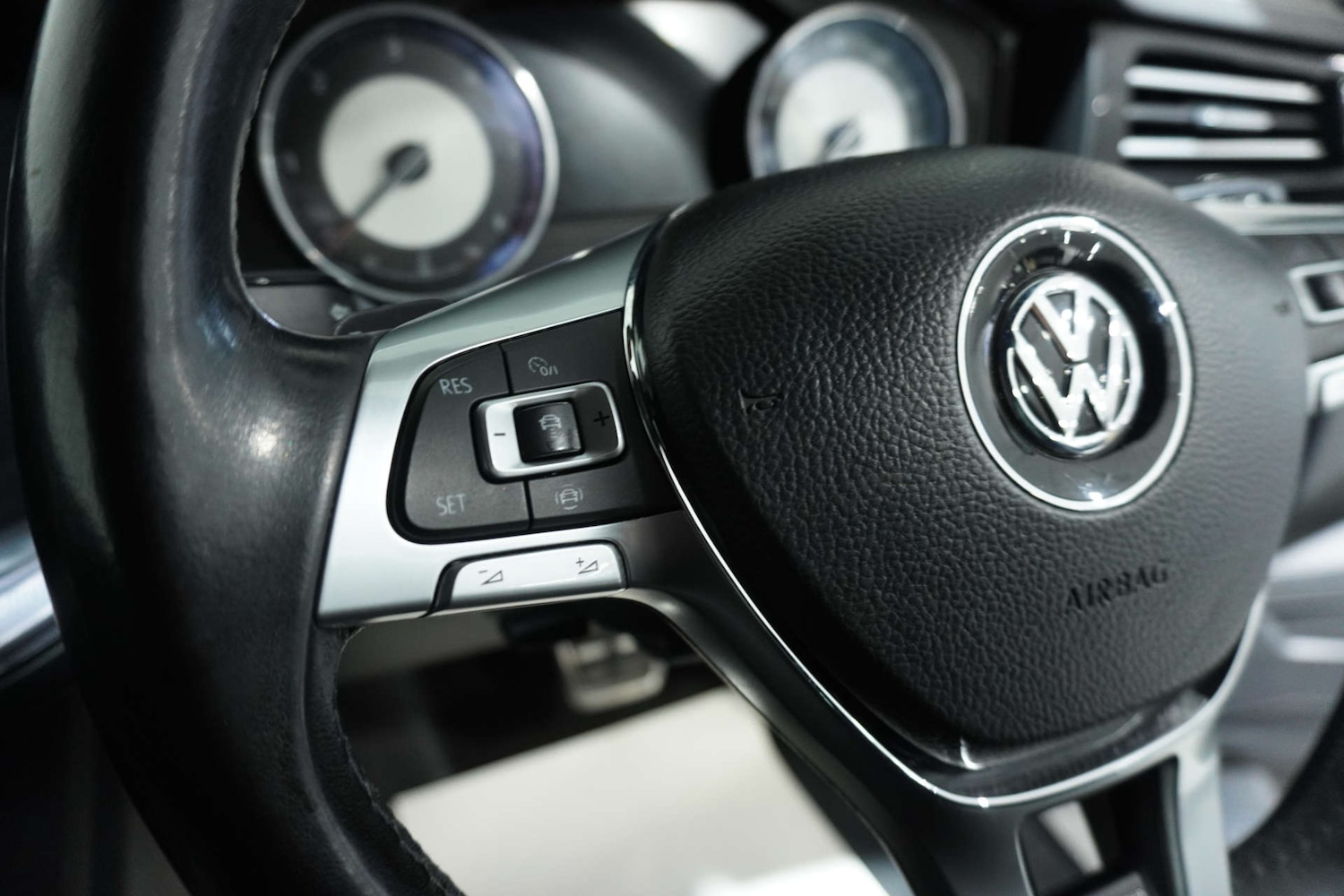 Used Volkswagen Touareg 2018 for sale - 77105782: Photo 67