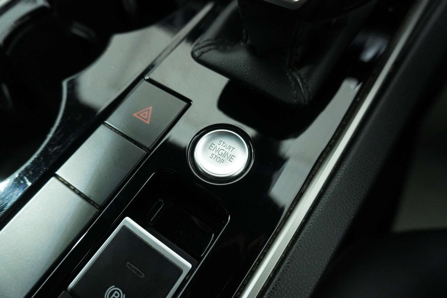 Used Volkswagen Touareg 2018 for sale - 77105782: Photo 71