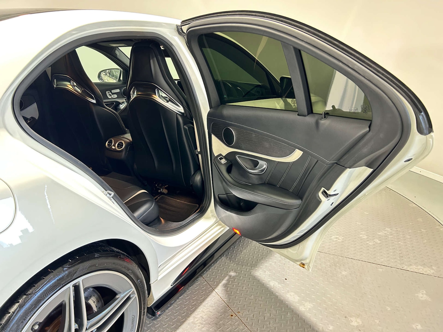 Used Mercedes-Benz C Class 2020 for sale - 77200674: Photo 24