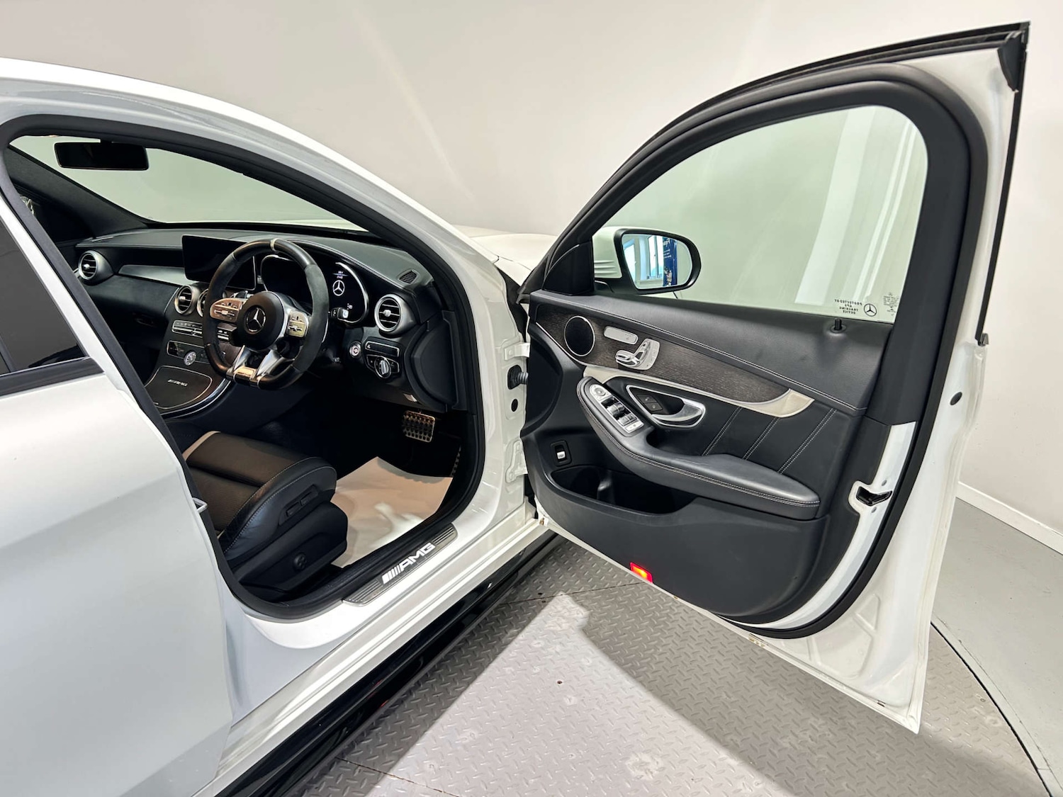 Used Mercedes-Benz C Class 2020 for sale - 77200674: Photo 25