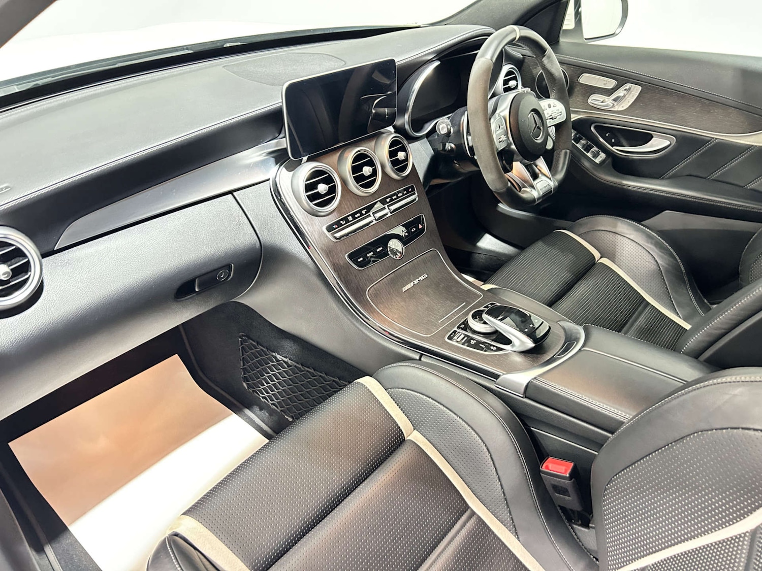 Used Mercedes-Benz C Class 2020 for sale - 77200674: Photo 38