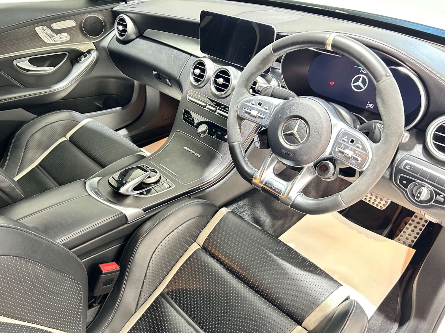 Used Mercedes-Benz C Class 2020 for sale - 77200674: Photo 8