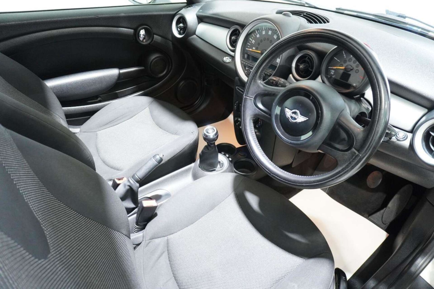 Used MINI Convertible 2014 for sale - 77061671: Photo 22