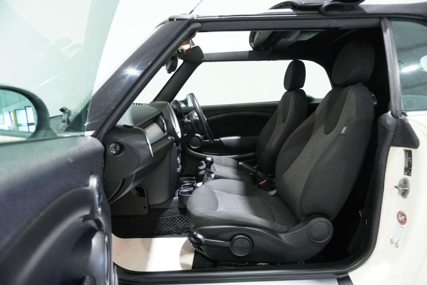 Used MINI Convertible 2014 for sale - 77061671: Photo 48