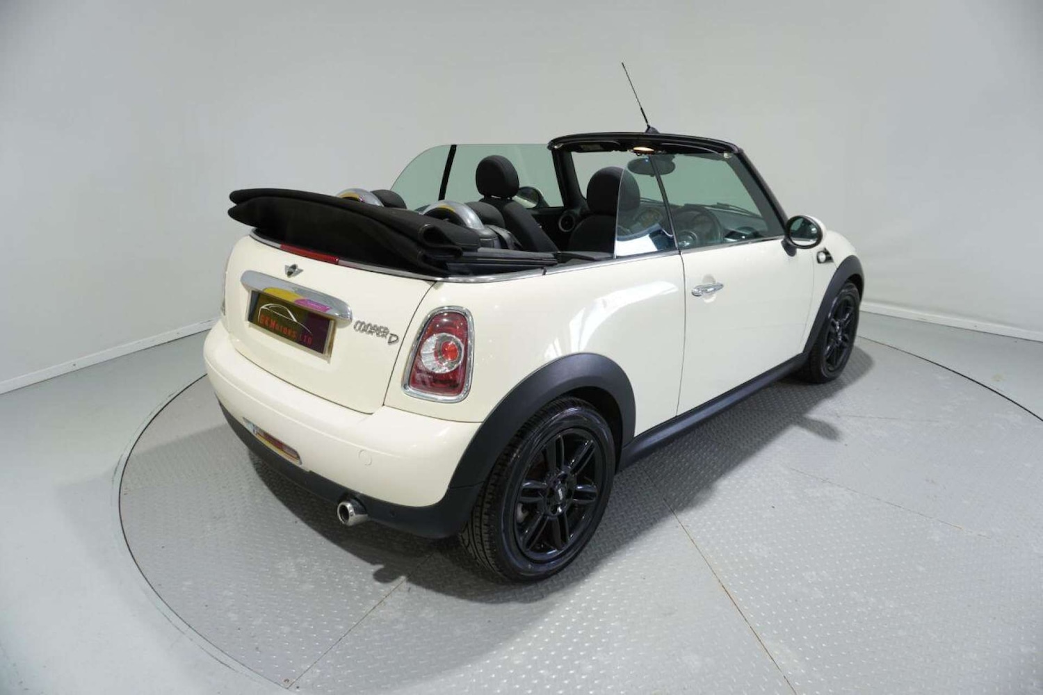 Used MINI Convertible 2014 for sale - 77061671: Photo 61
