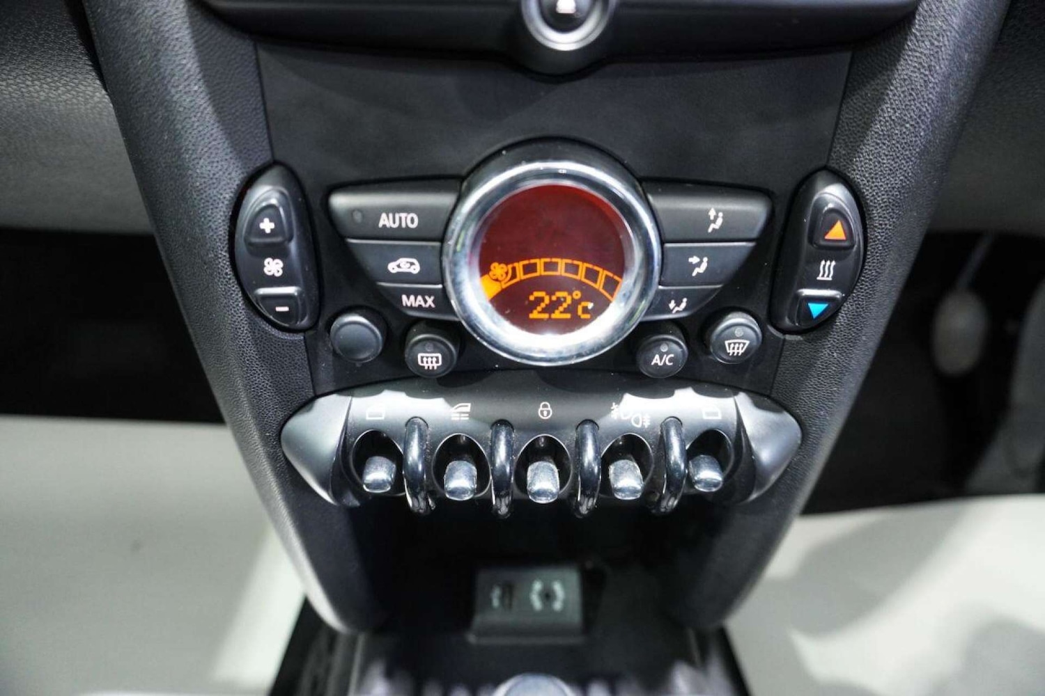 Used MINI Convertible 2014 for sale - 77061671: Photo 89