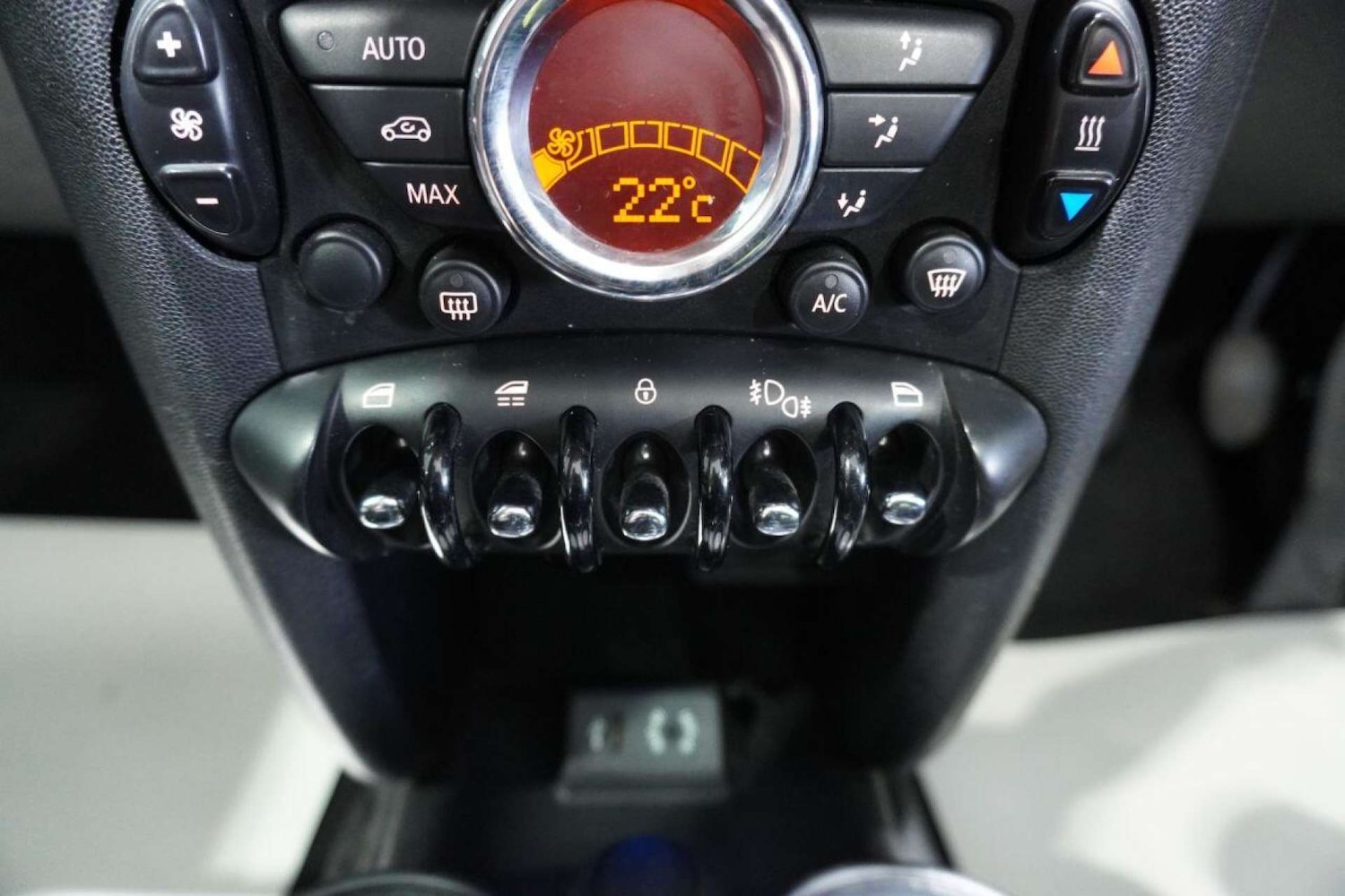 Used MINI Convertible 2014 for sale - 77061671: Photo 90