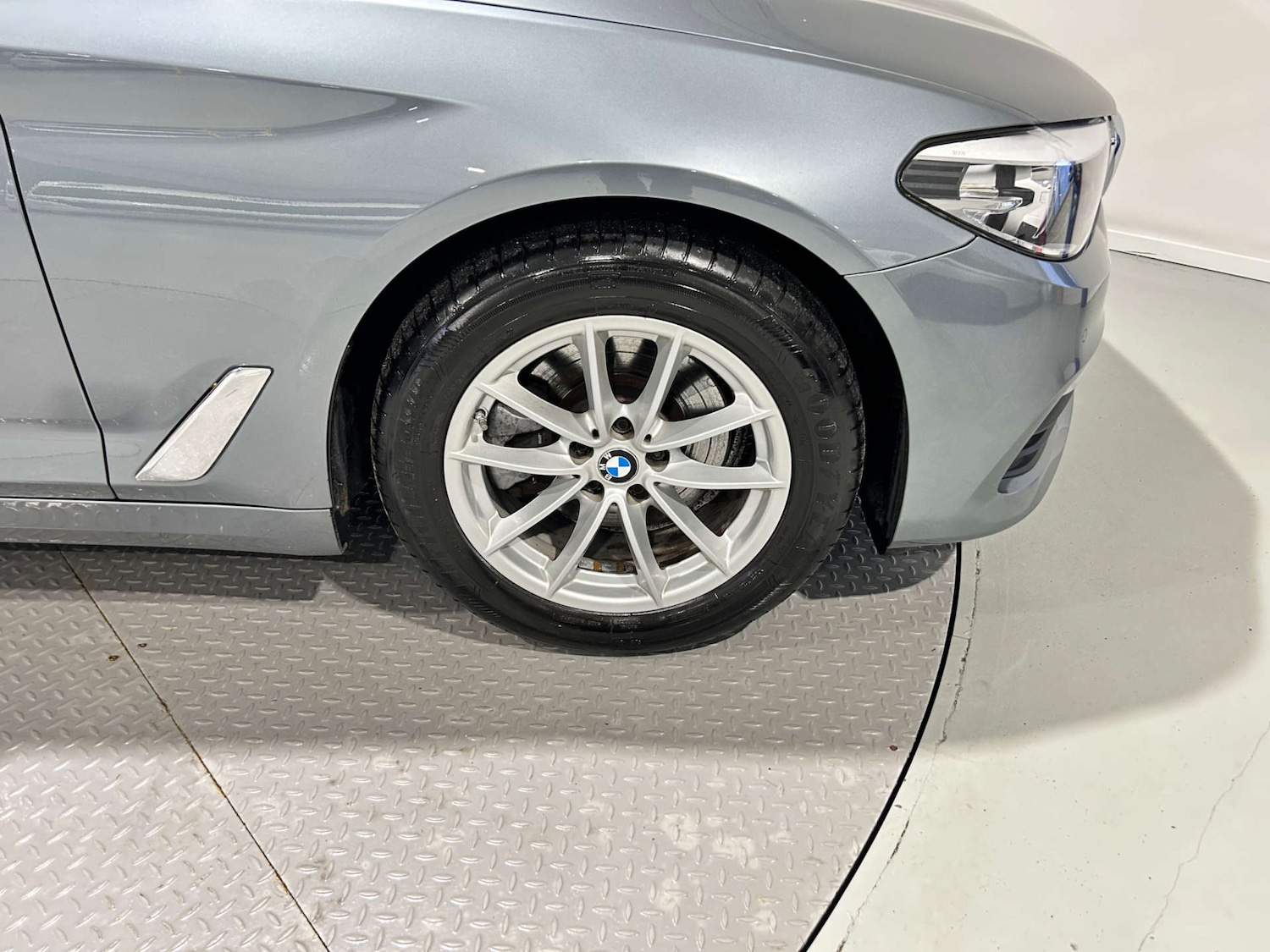 Used BMW 5 Series 2018 for sale - 77200704: Photo 18