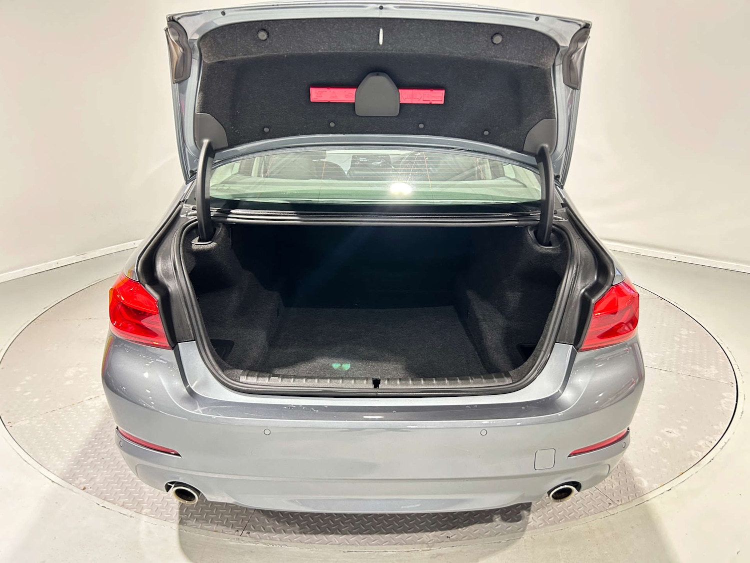 Used BMW 5 Series 2018 for sale - 77200704: Photo 19