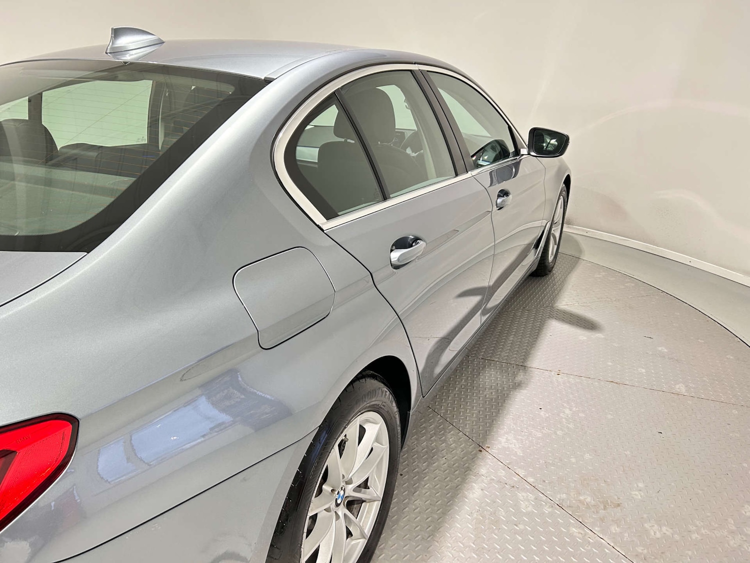 Used BMW 5 Series 2018 for sale - 77200704: Photo 29