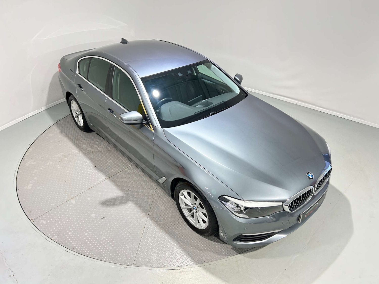 Used BMW 5 Series 2018 for sale - 77200704: Photo 3