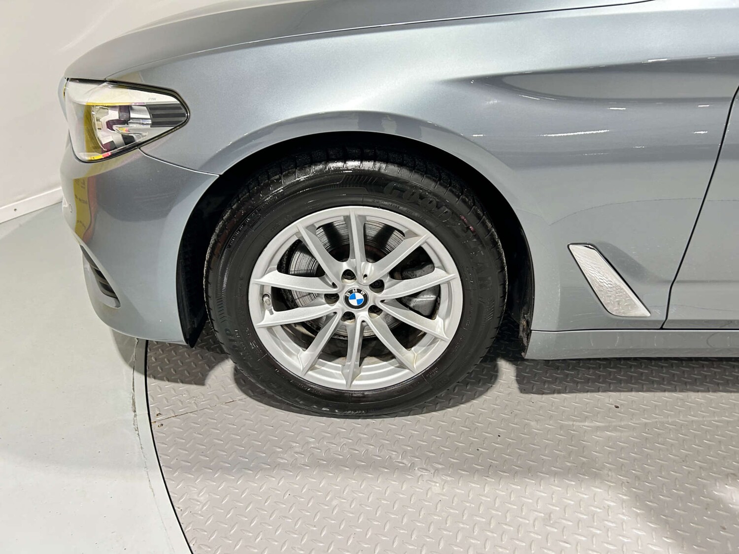 Used BMW 5 Series 2018 for sale - 77200704: Photo 38