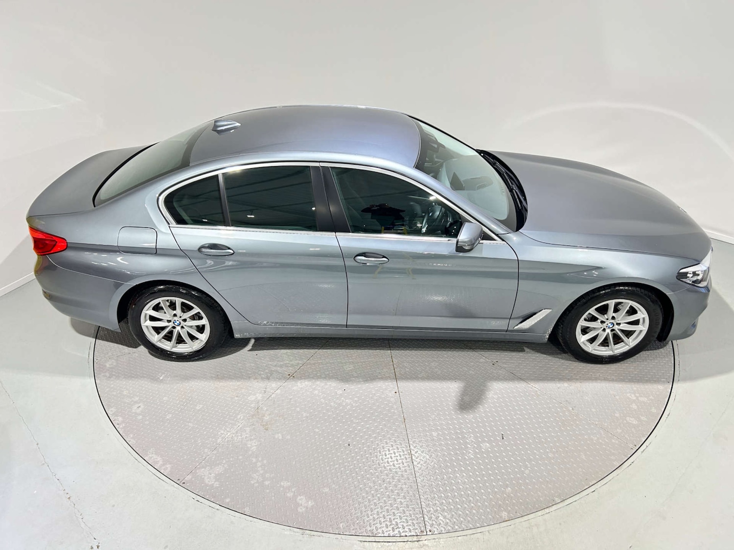 Used BMW 5 Series 2018 for sale - 77200704: Photo 4