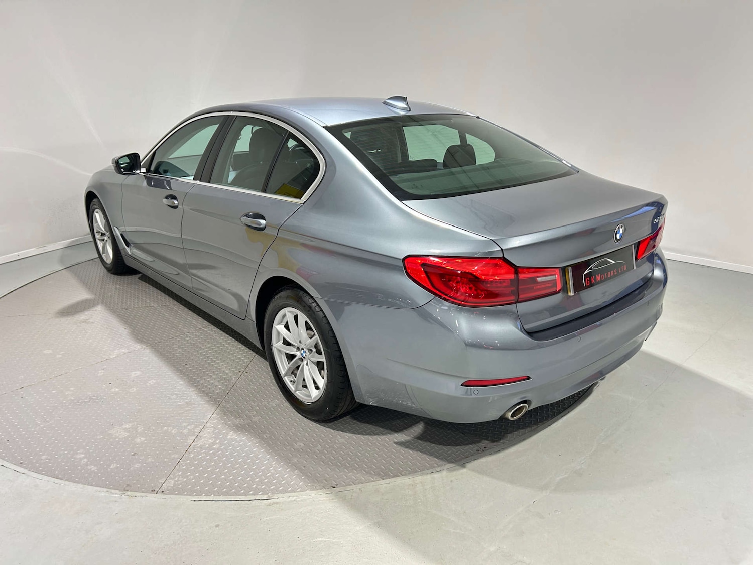 Used BMW 5 Series 2018 for sale - 77200704: Photo 41