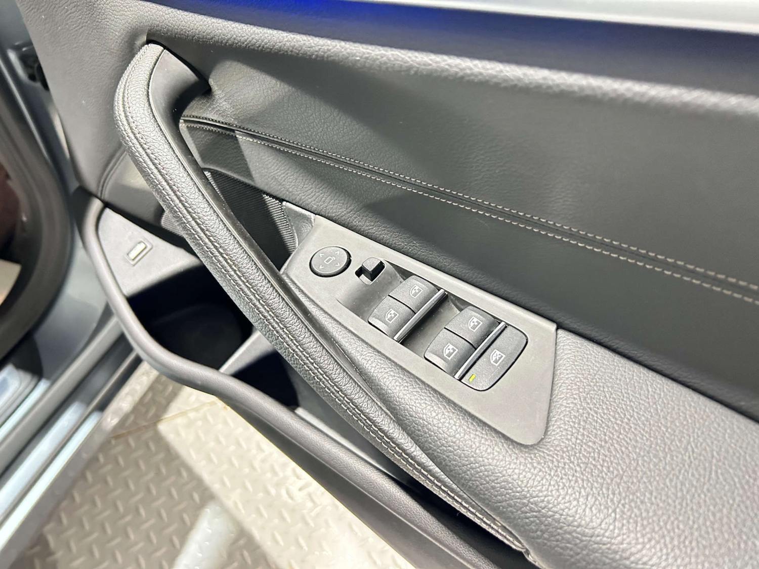 Used BMW 5 Series 2018 for sale - 77200704: Photo 54