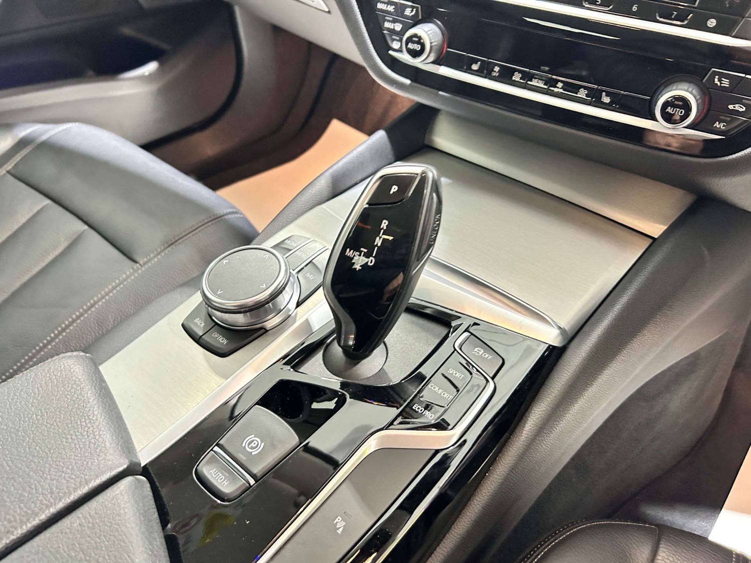 Used BMW 5 Series 2018 for sale - 77200704: Photo 61