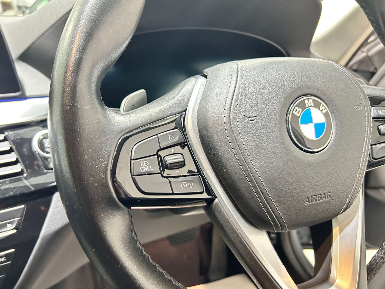 Used BMW 5 Series 2018 for sale - 77200704: Photo 62