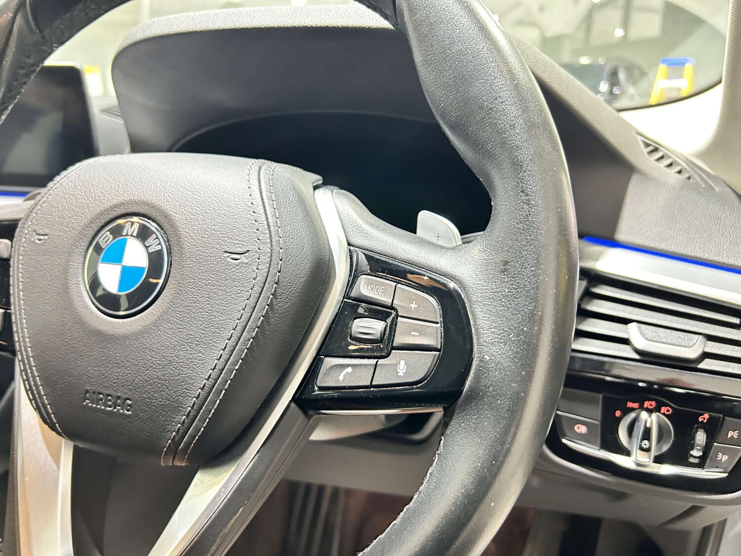 Used BMW 5 Series 2018 for sale - 77200704: Photo 63